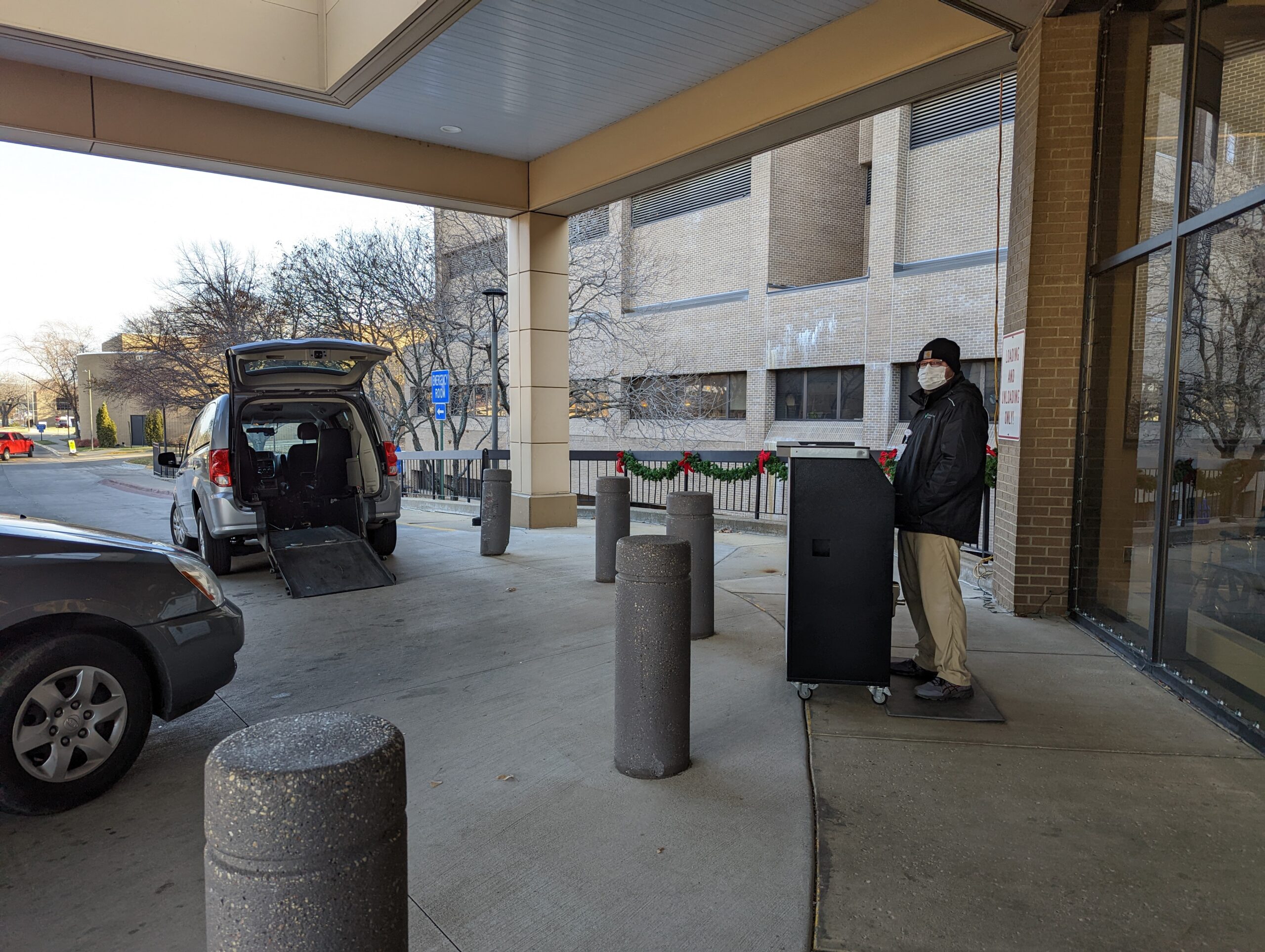 Valet outside of the hospital